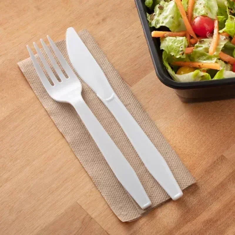 White Plastic Forks, Heavyweight (600 Ct.) - Image 4