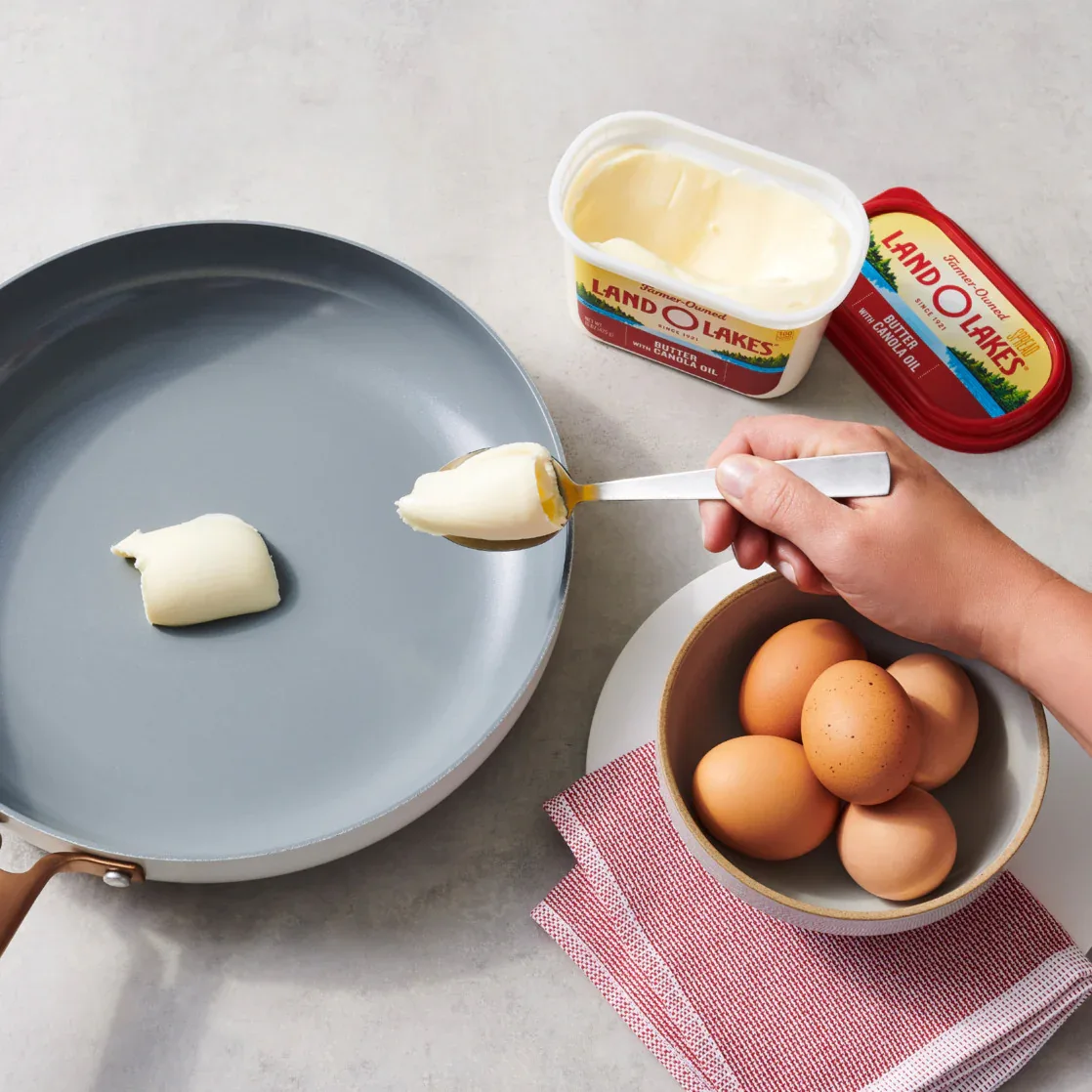 Land O Lakes Butter with Canola Oil, Spreadable, 24 oz Tub - Image 6