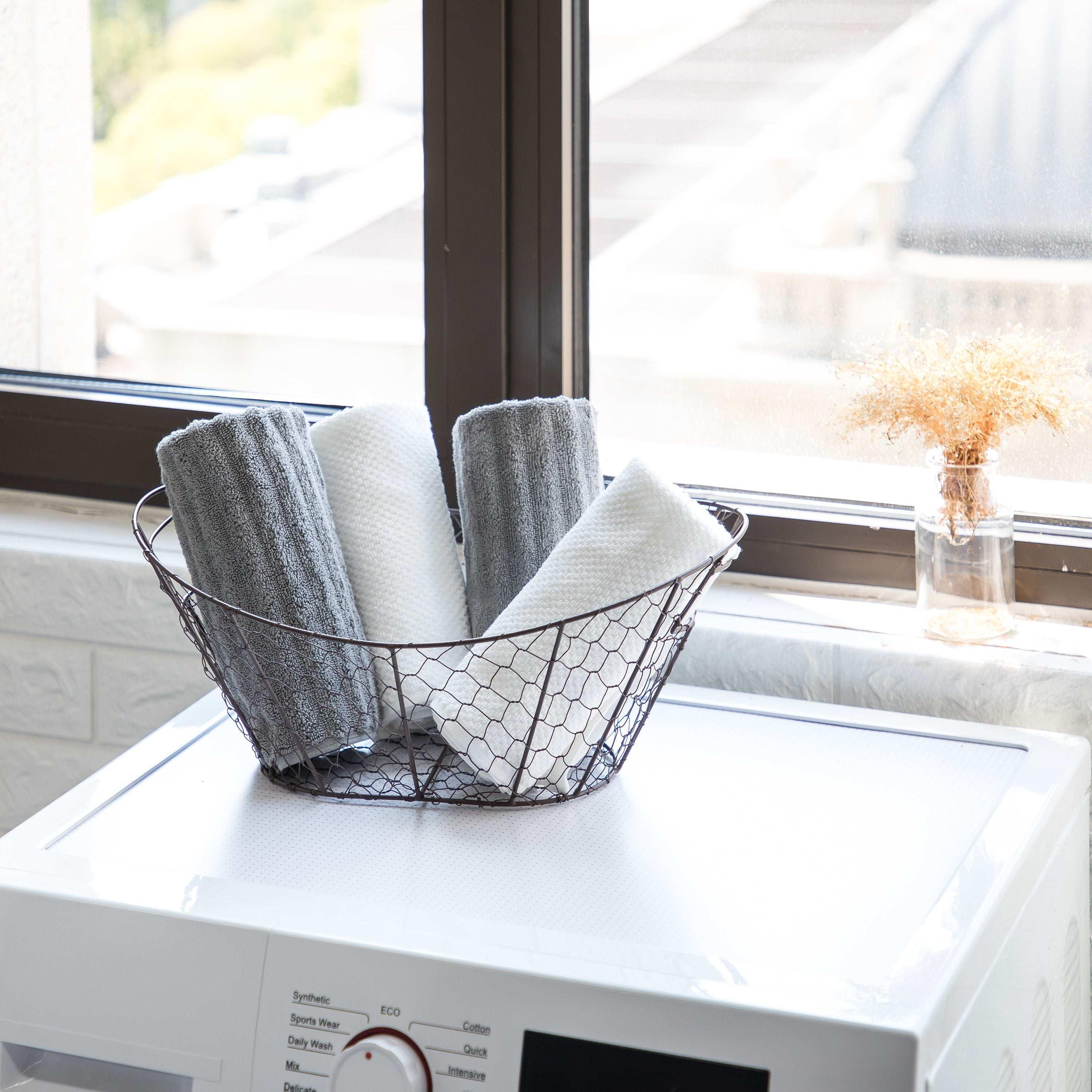 Mainstays Chicken Wire Decorative Storage Basket with Handles - Image 4