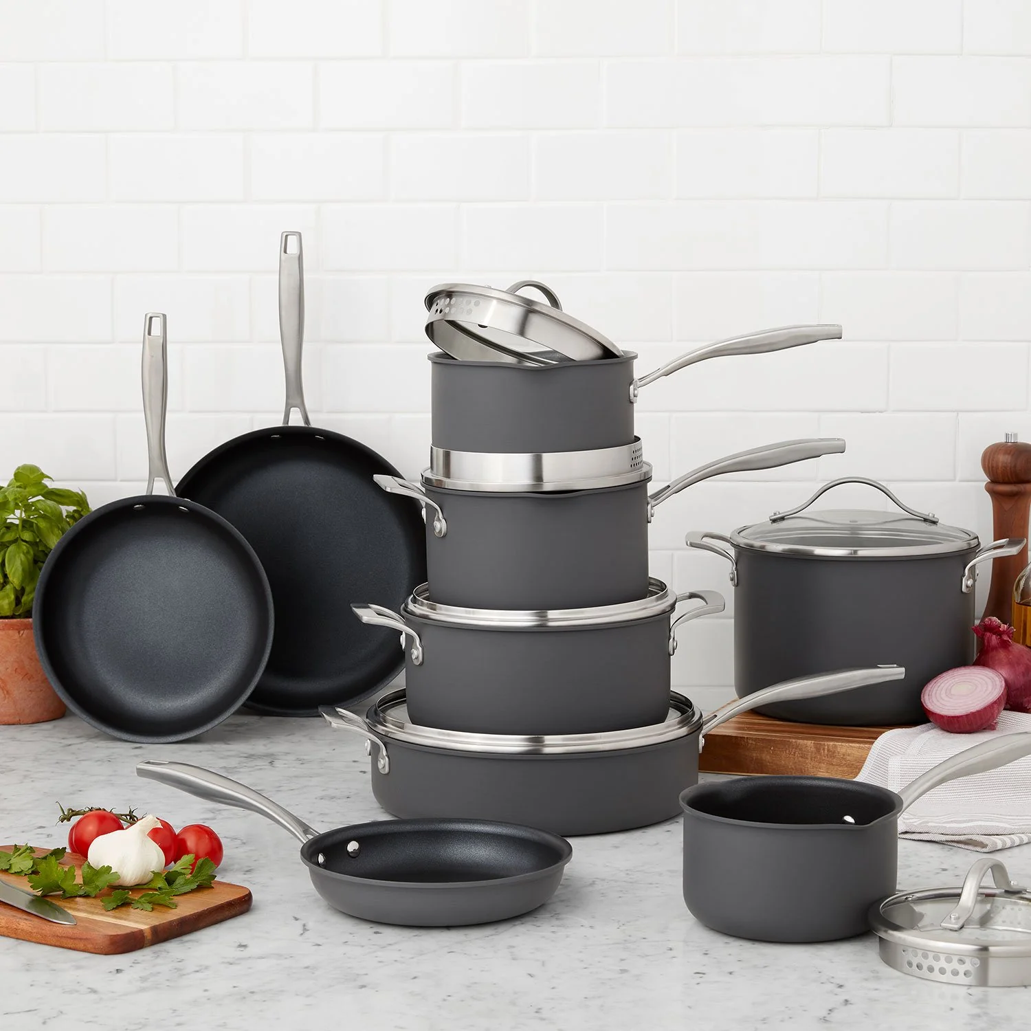 Member's Mark 15-Piece Hard Anodized Nonstick Aluminum Cookware Set - Image 3