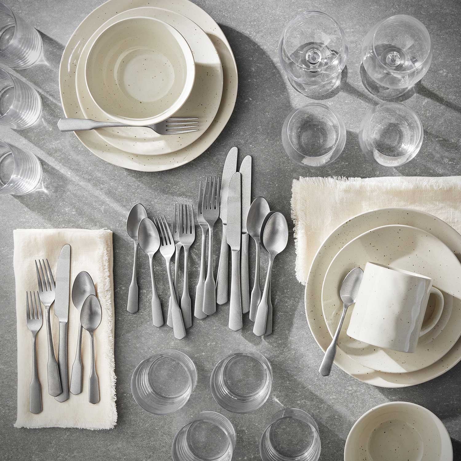 Member's Mark Premium Forged Stainless Steel 20 Piece Flatware Set - Image 3