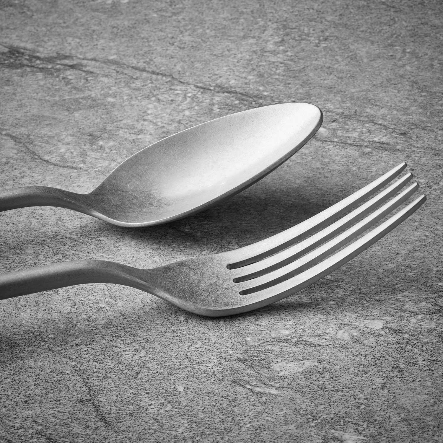 Member's Mark Premium Forged Stainless Steel 20 Piece Flatware Set - Image 4